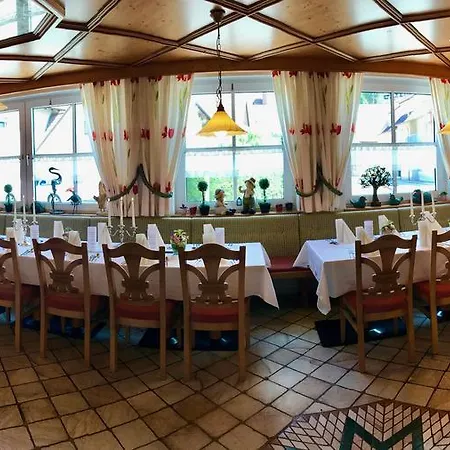 Zum Casa de hóspedes 3*